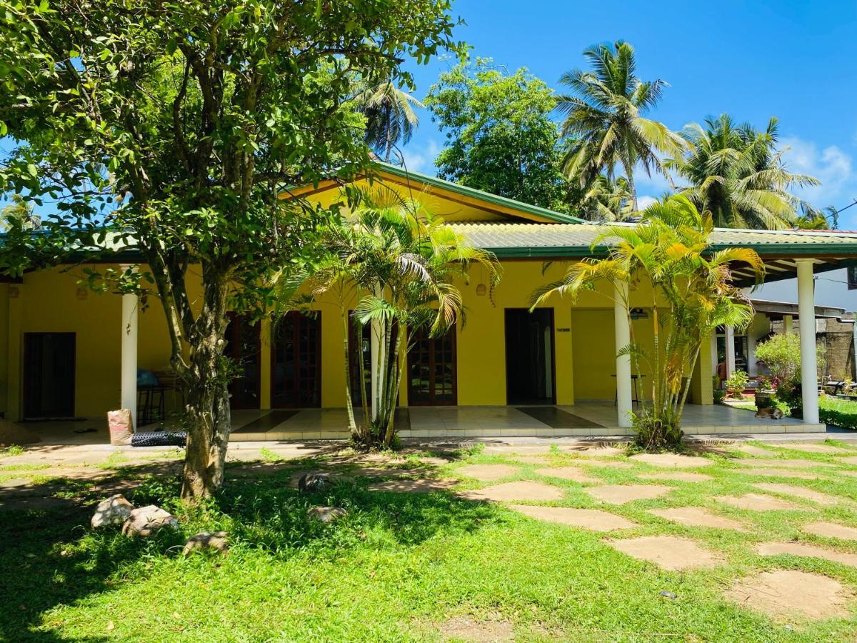 Aramba Resort Dondra Exterior foto